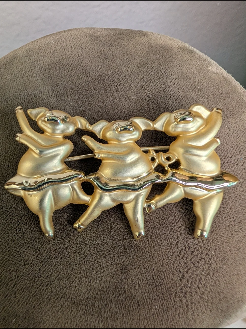 Vintage Vittorio Frosted Gold-tone Dancing Pig Trio Brooch Pin